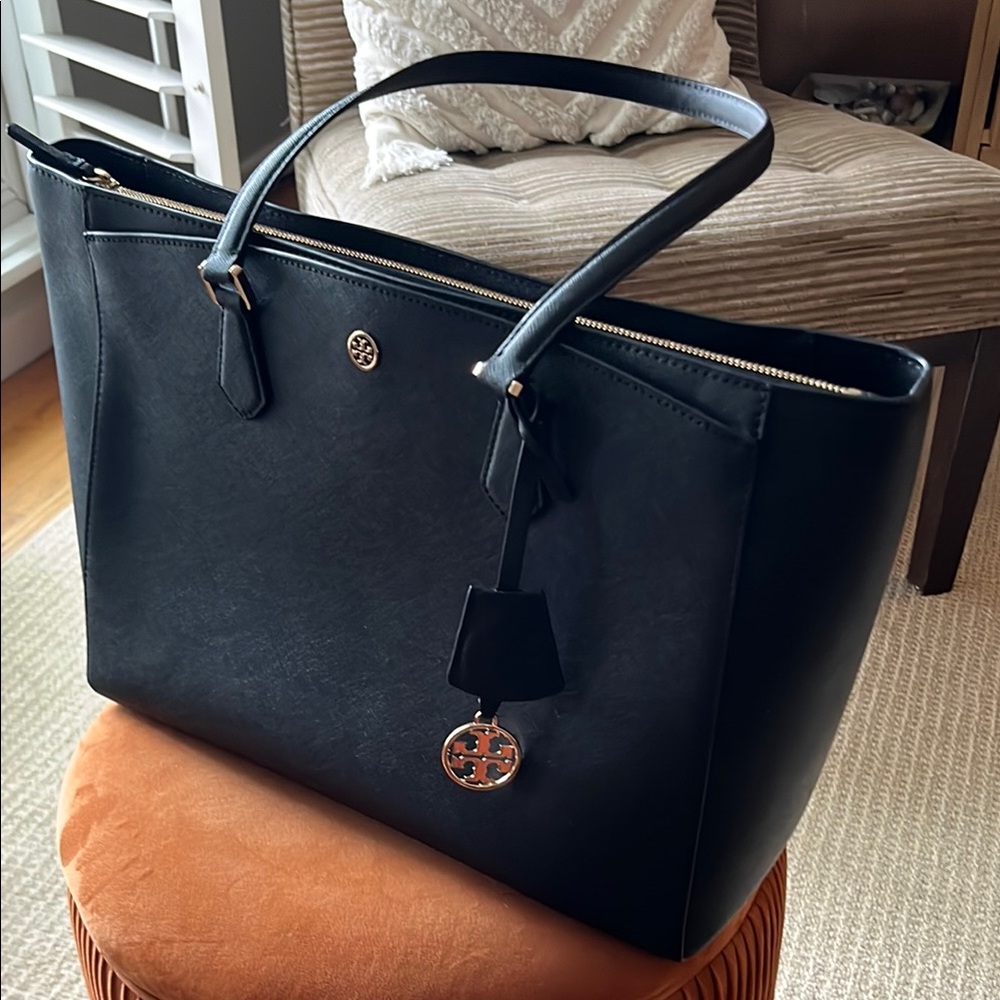 Tory Burch Robinson Saffiano leather tote, black